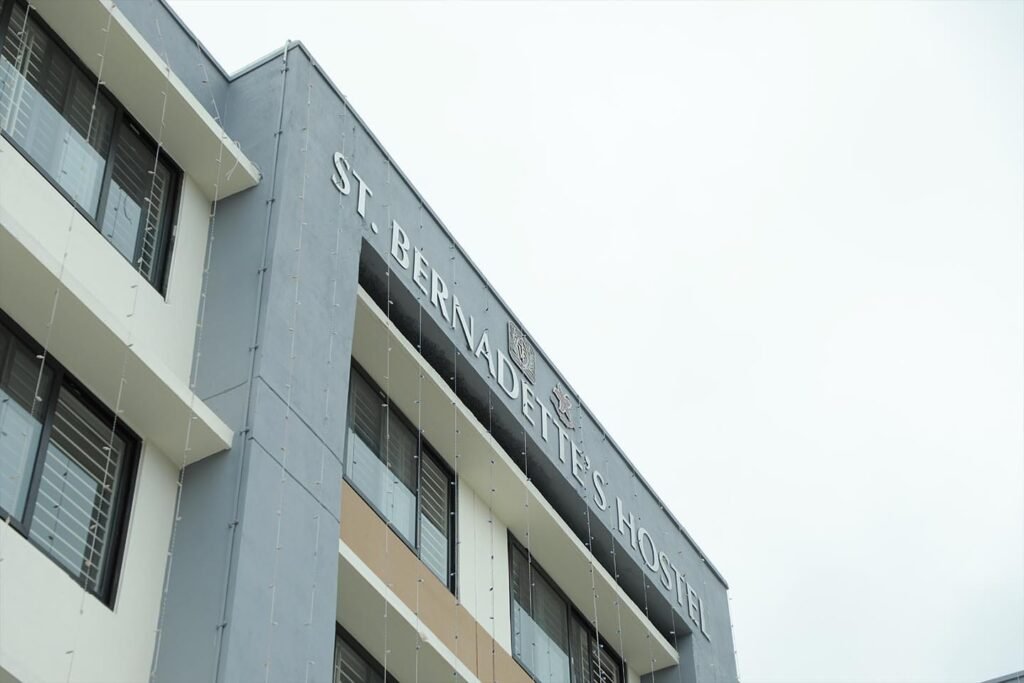 Girls-Hostel